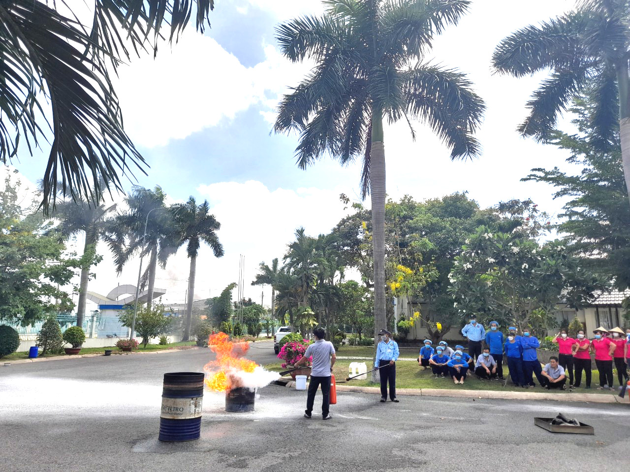 ANOVA PHARMA TỔ CHỨC CHO CB.CNV THAM DỰ BUỔI ĐÀO TẠO NỘI BỘ VỀ AN TOÀN PCCC, GMP VÀ PHỔ BIẾN THÔNG TIN TẬP ĐOÀN TẠI NHÀ MÁY LONG AN